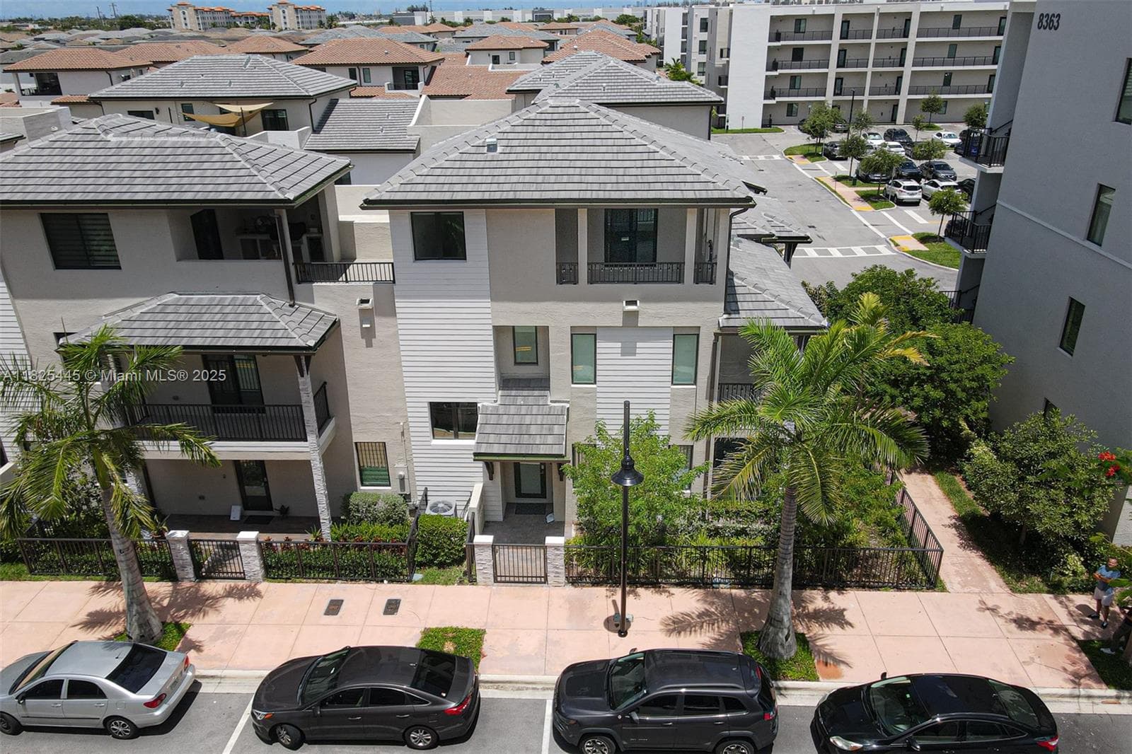 4269 NW 83rd Path, Doral, FL 33166 — zdjęcie 5
