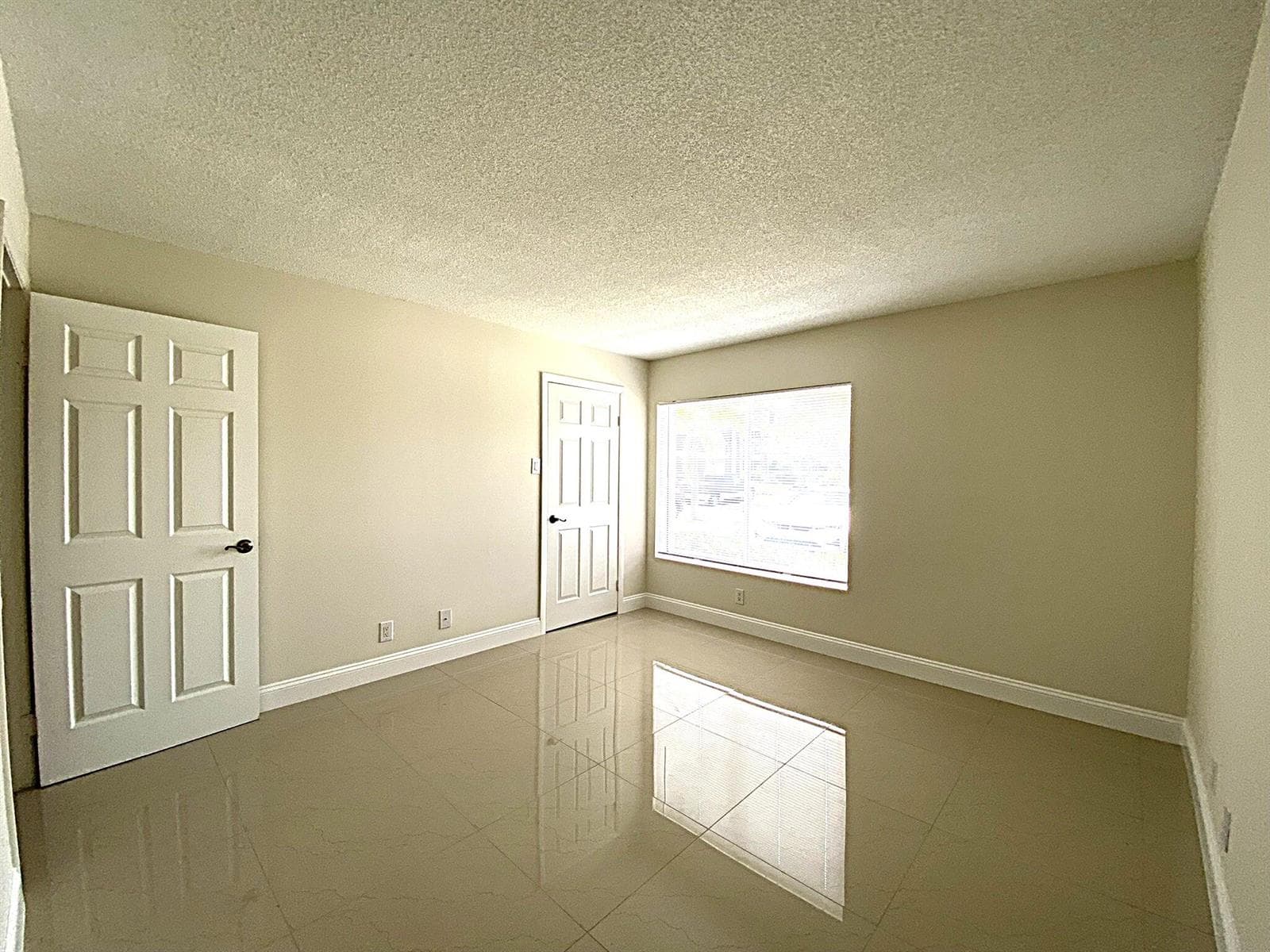 815 W Boynton Beach Boulevard # 7-102, Boynton Beach, FL 33426 — zdjęcie 2