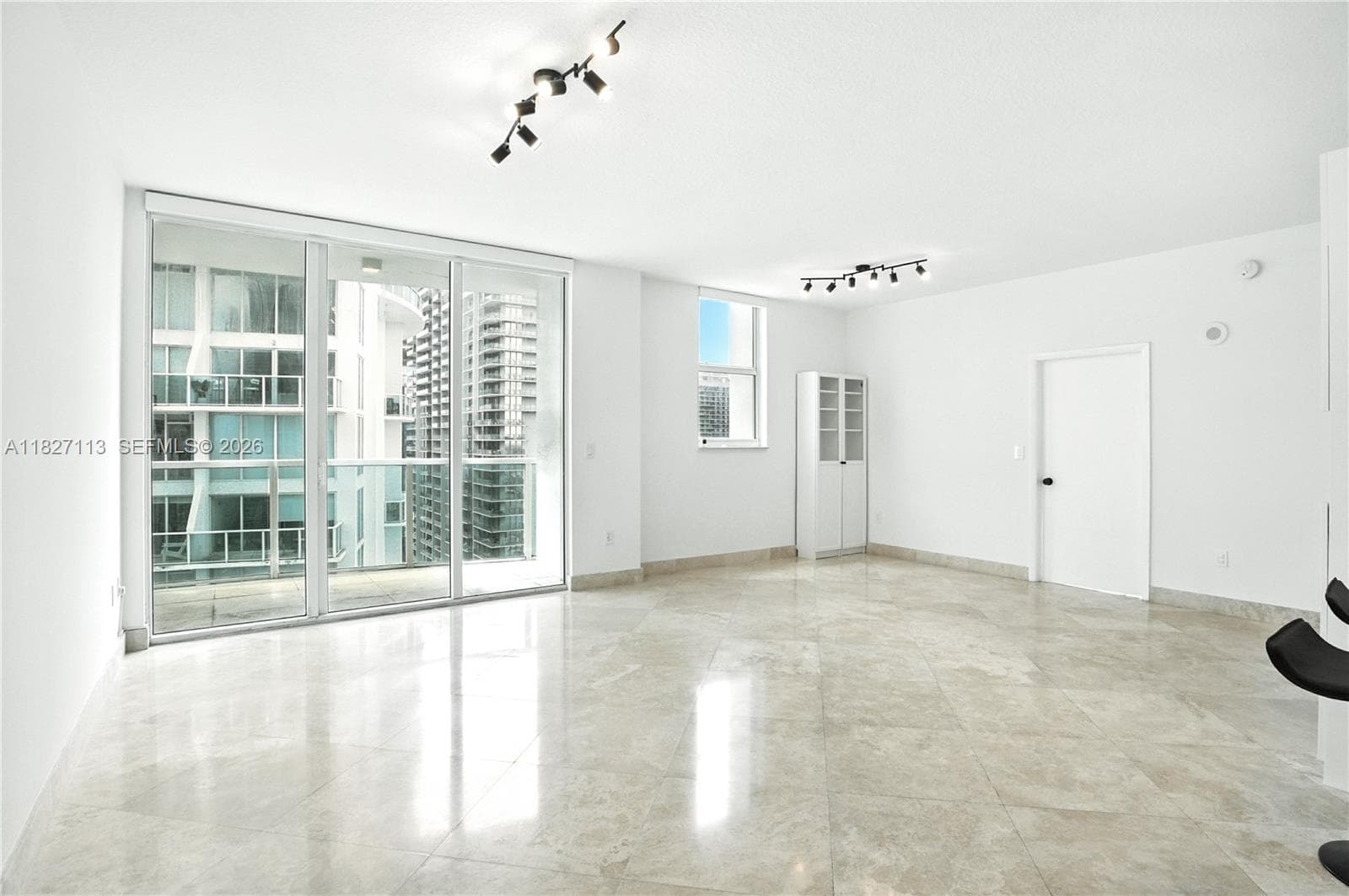 31 SE 5th St # 4021, Miami, FL 33131 — zdjęcie 5
