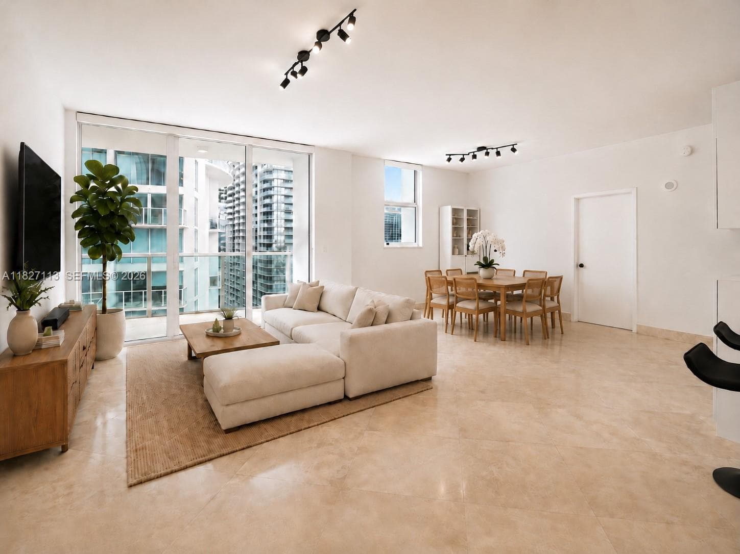 31 SE 5th St # 4021, Miami, FL 33131 — zdjęcie 4