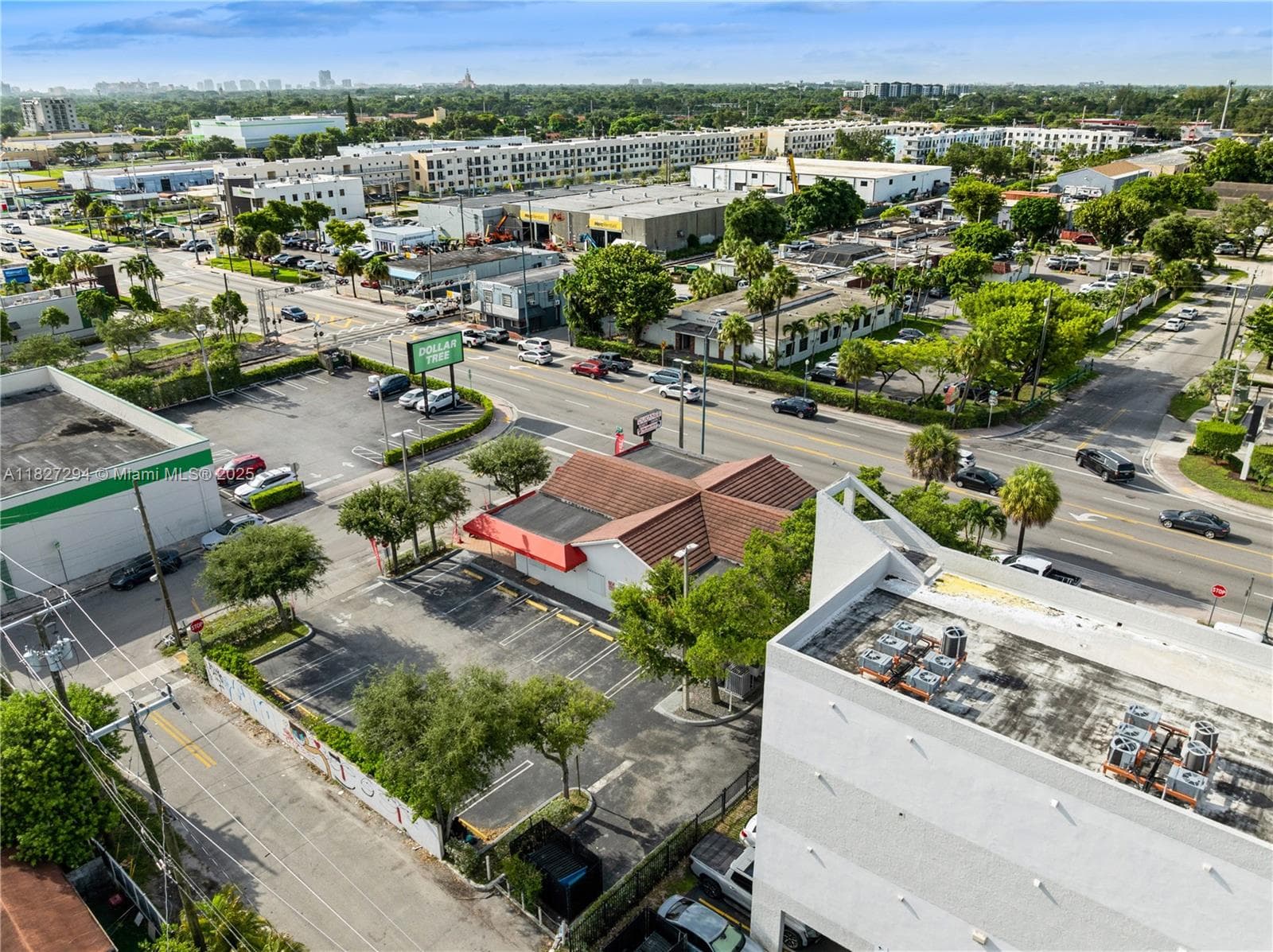 7101 SW 8th St, Miami, FL 33144 — zdjęcie 3