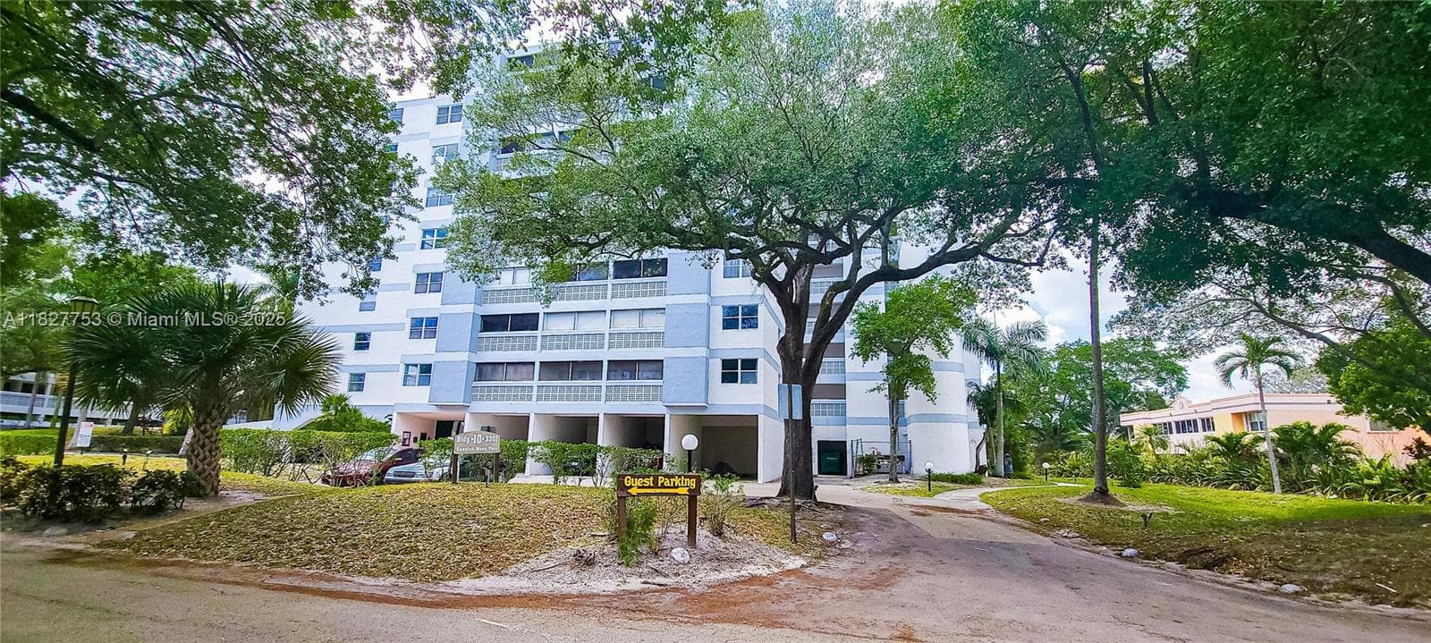3301 Spanish Moss Ter # 609, Lauderhill, FL 33319