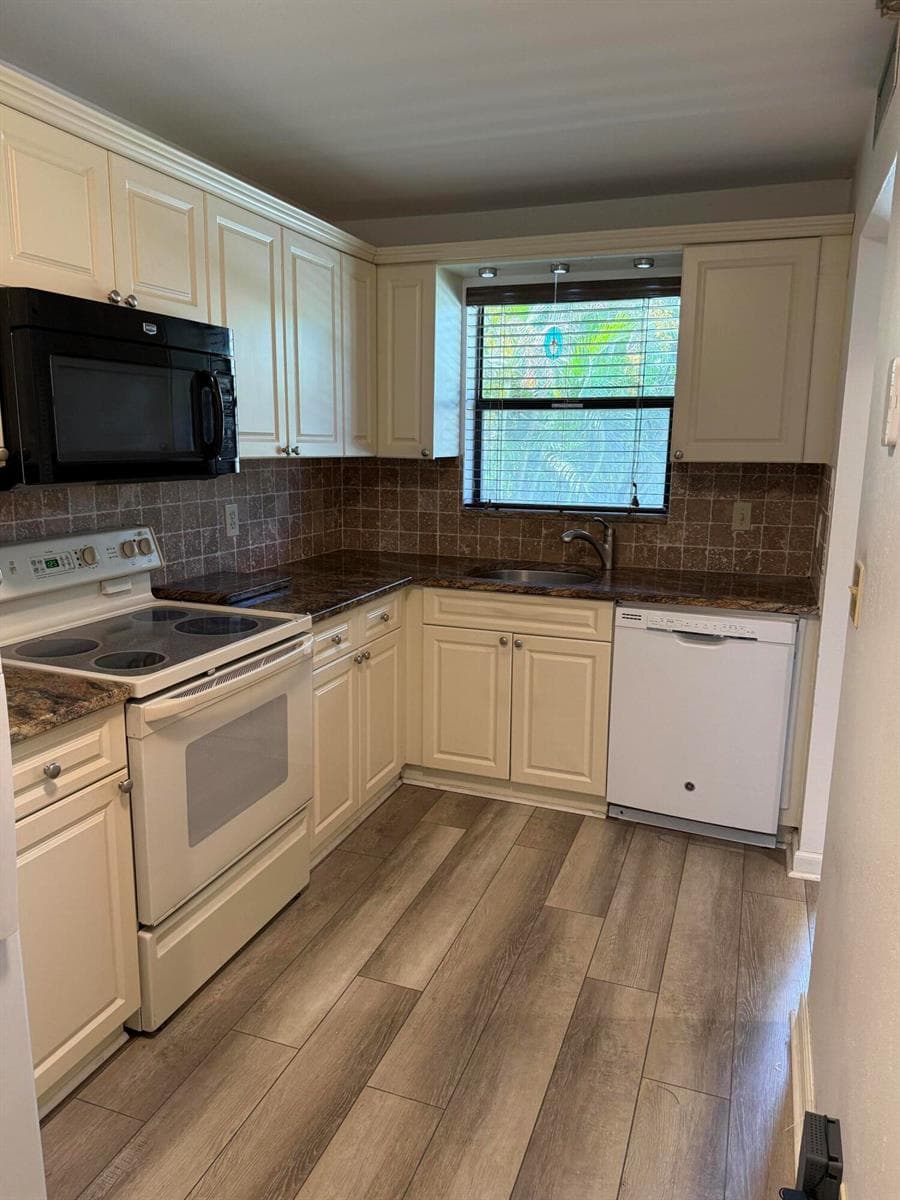 4760 Lucerne Lakes Boulevard W # 206, Lake Worth, FL 33467 — zdjęcie 3
