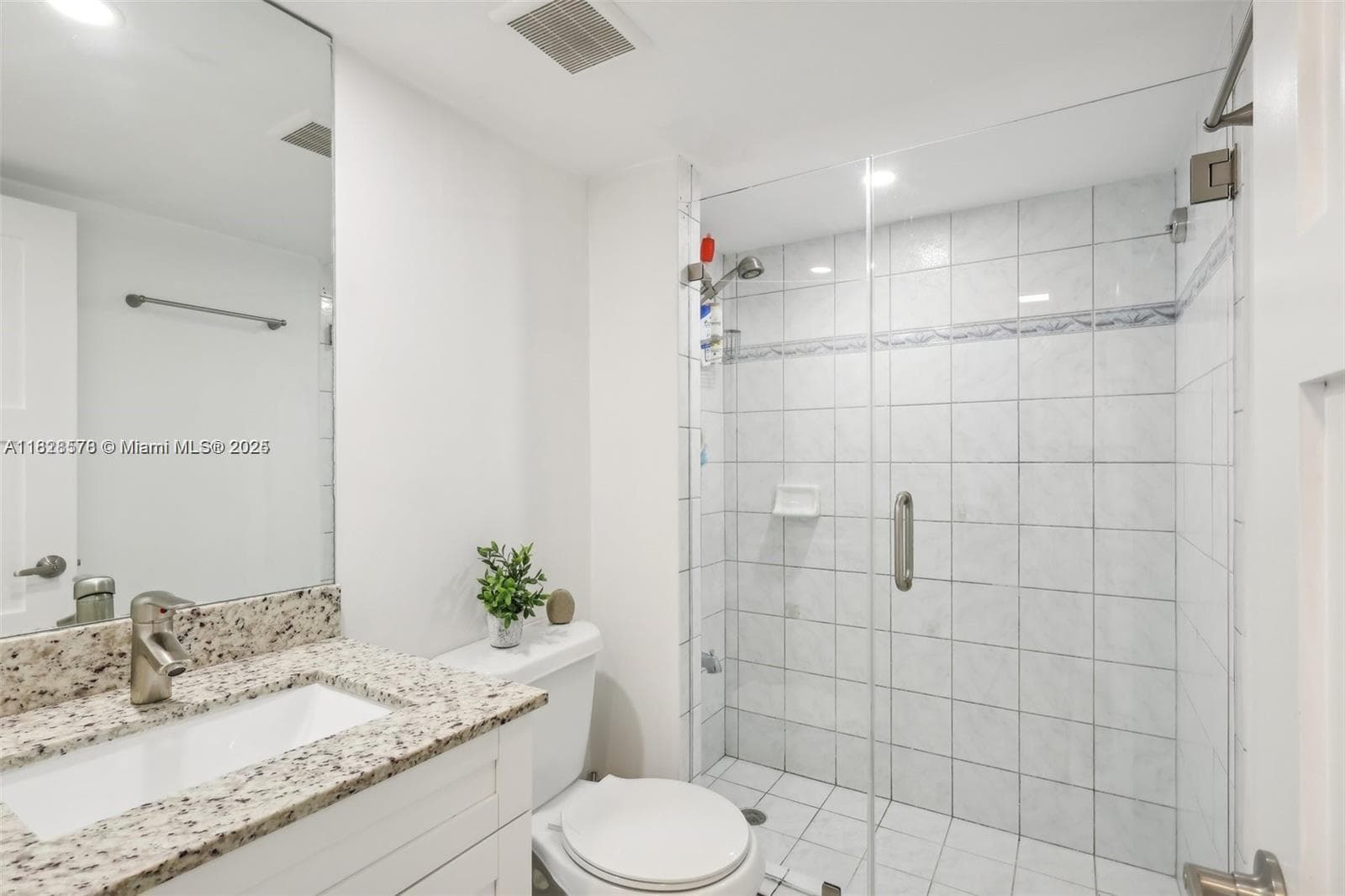 2401 Collins Ave # 1011, Miami Beach, FL 33140 — zdjęcie 4