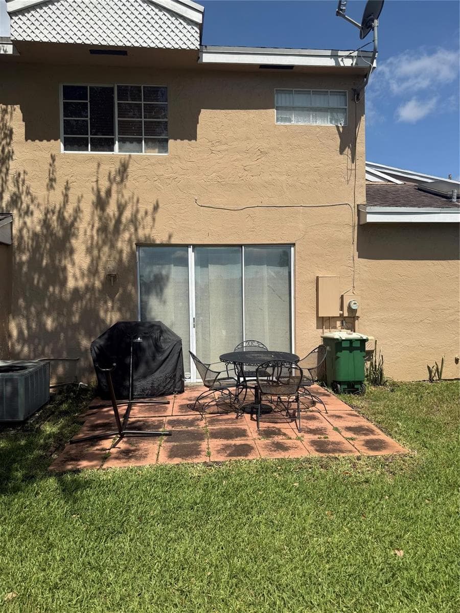 7081 Woodmont Way, Tamarac, FL 33321 — zdjęcie 3