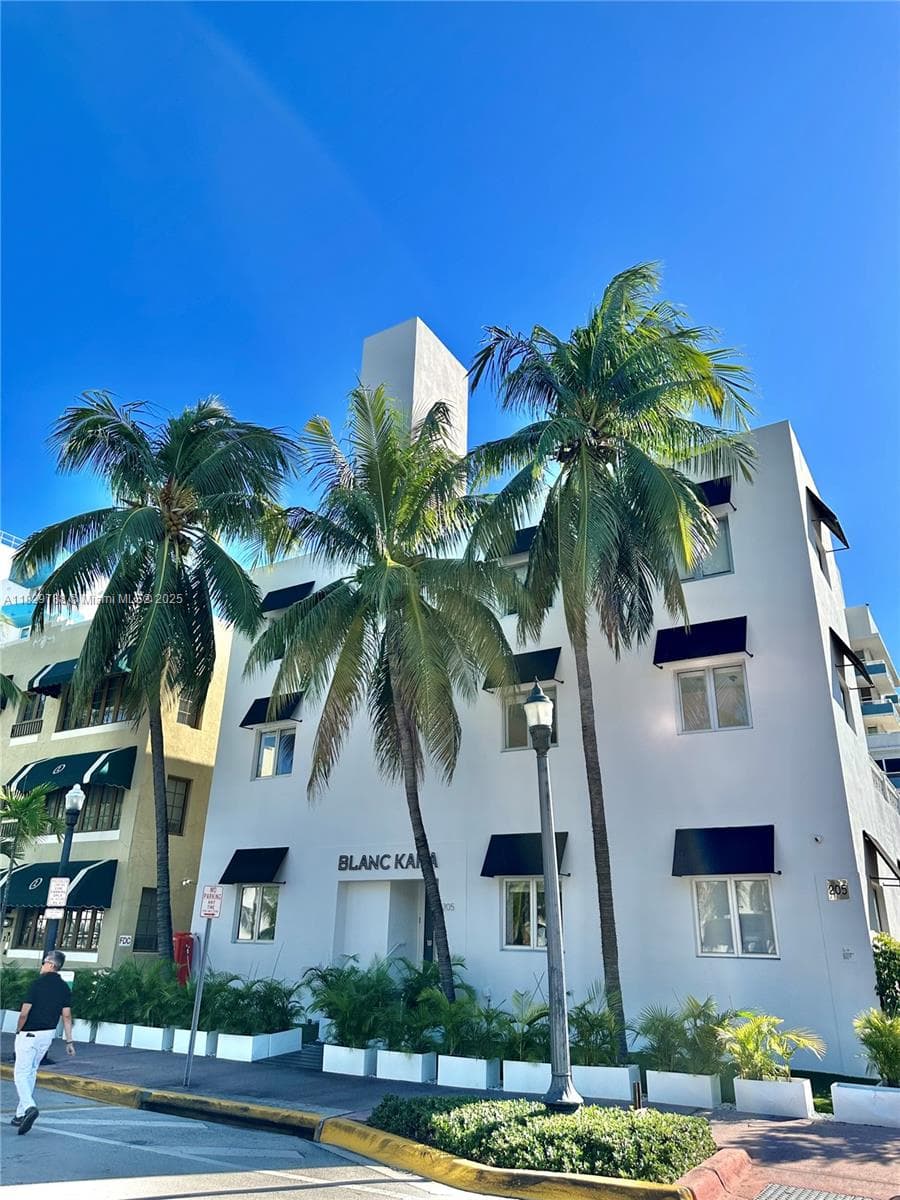 205 Collins Ave, Miami Beach, FL 33139 — zdjęcie 2