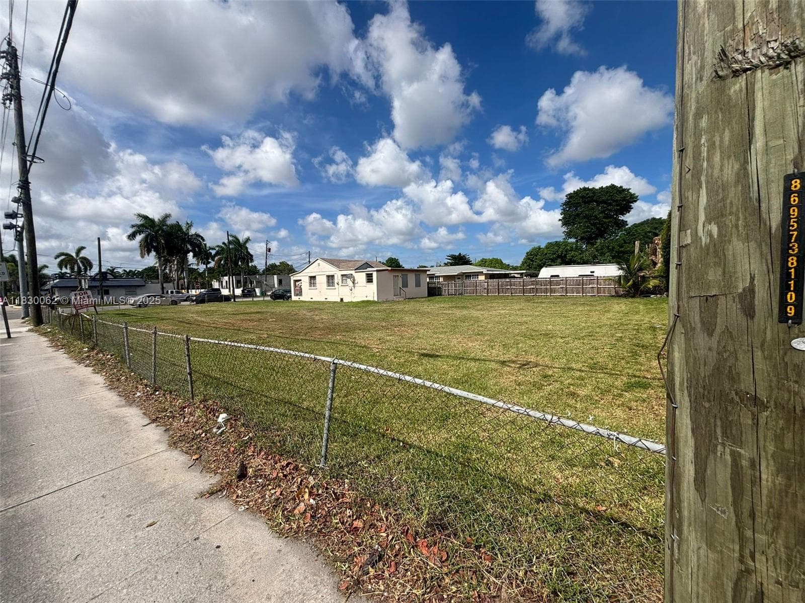 3186 NW 33rd St, Miami, FL 33142 — zdjęcie 3