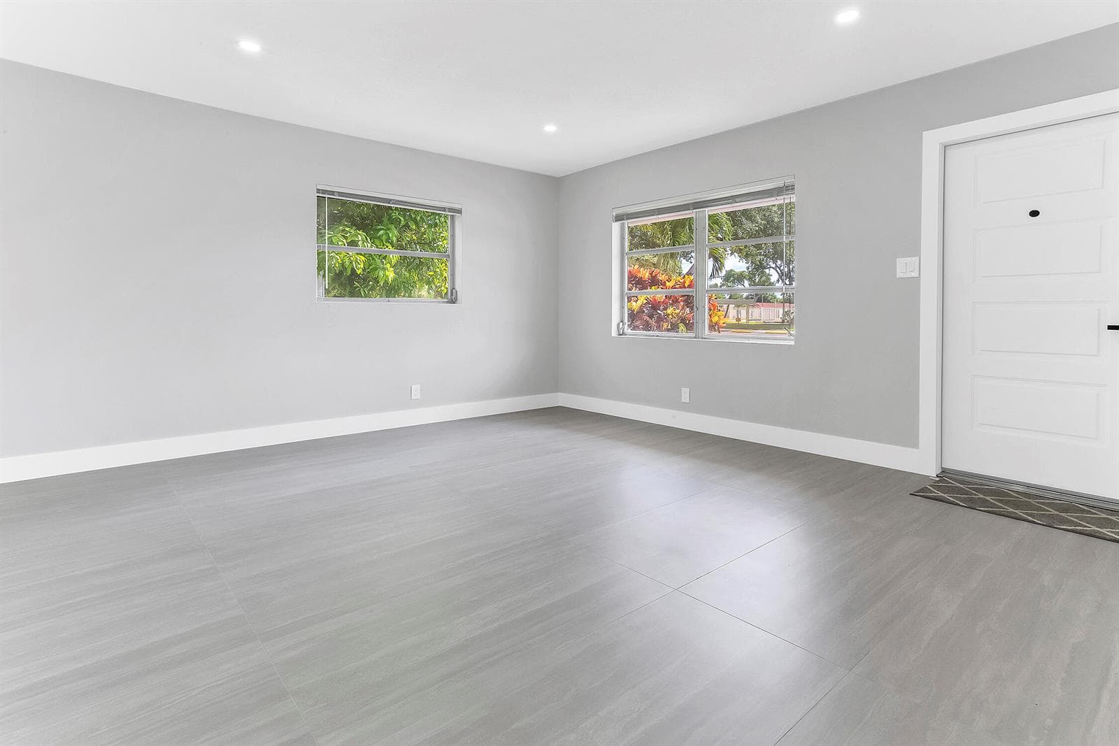 7609 NW 70 Avenue, Tamarac, FL 33321 — zdjęcie 3