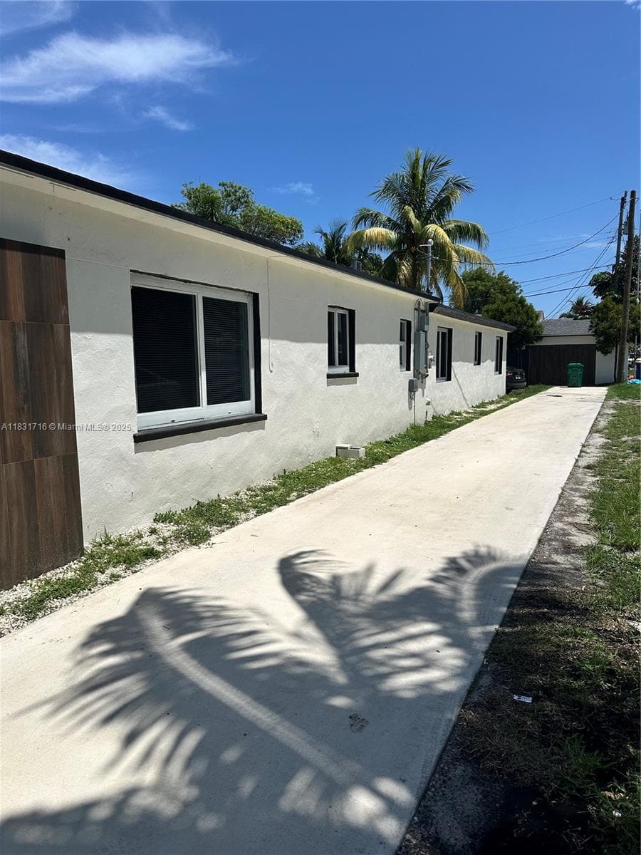 42 SE 10th Ter, Dania Beach, FL 33004 — zdjęcie 2