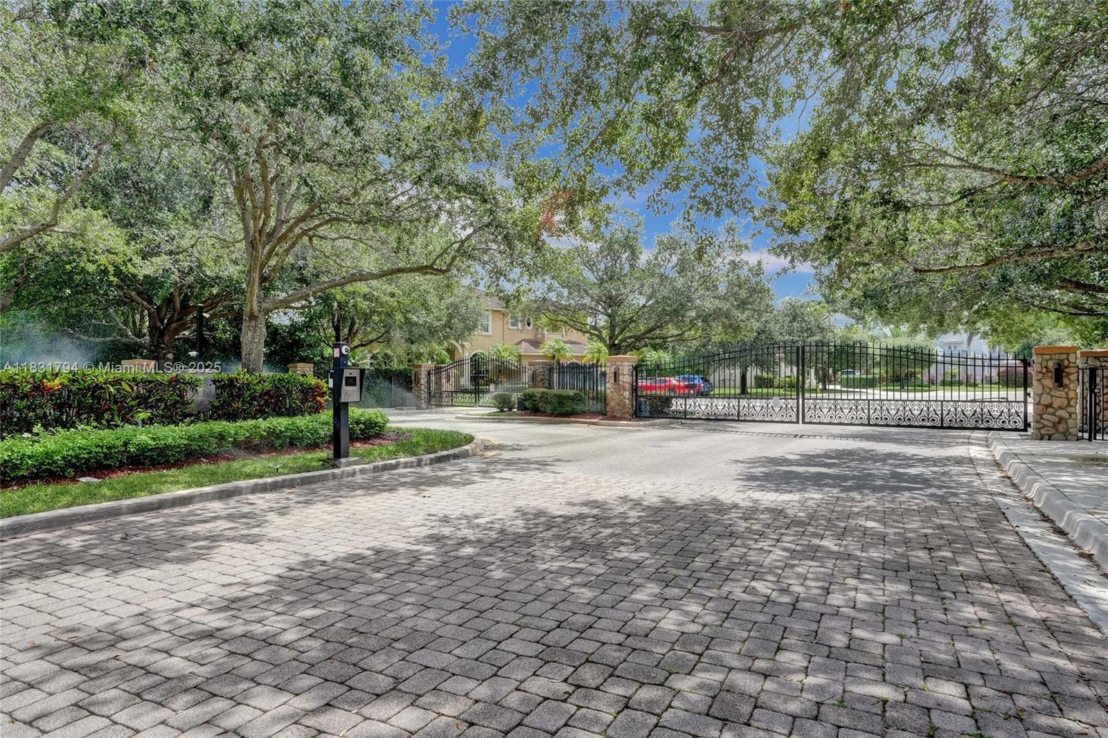 11056 Blackhawk Blvd, Davie, FL 33328 — zdjęcie 3