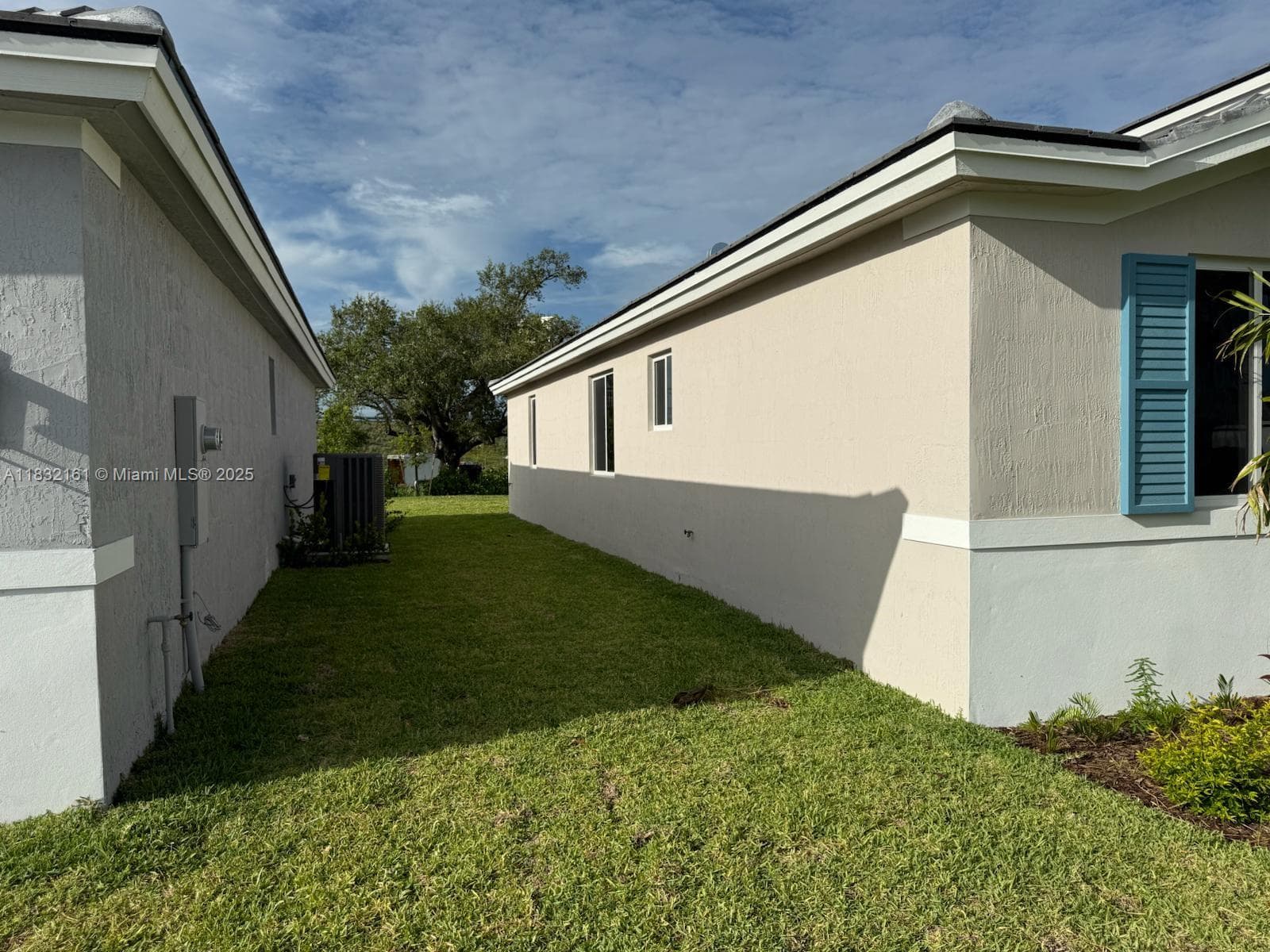 1828 NE 1st St, Homestead, FL 33033 — zdjęcie 3