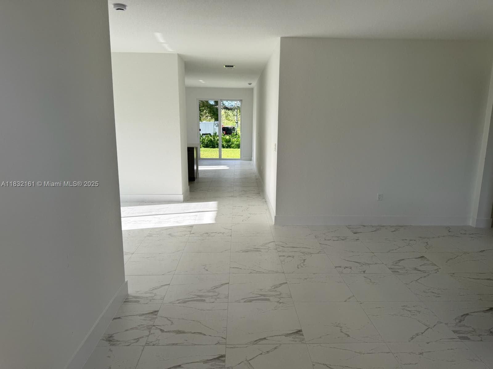 1828 NE 1st St, Homestead, FL 33033 — zdjęcie 4