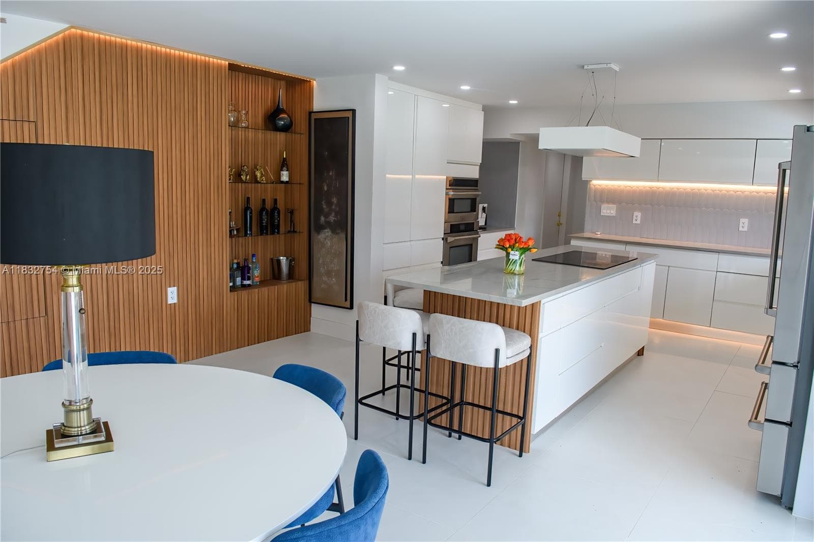 1240 NE 27th Ter, Pompano Beach, FL 33062 — zdjęcie 2