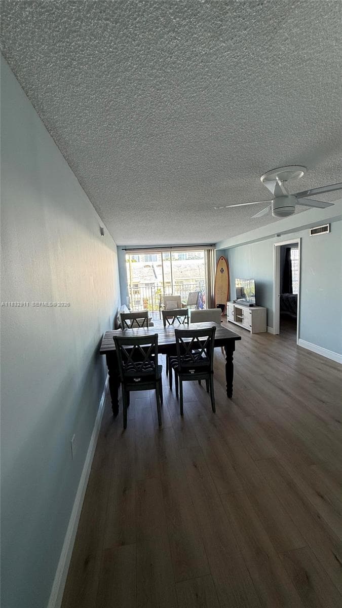 3716 NE 168th St # 303, North Miami Beach, FL 33160 — zdjęcie 5
