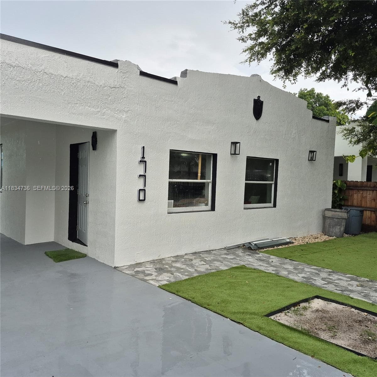 1770 NW 44th St, Miami, FL 33142