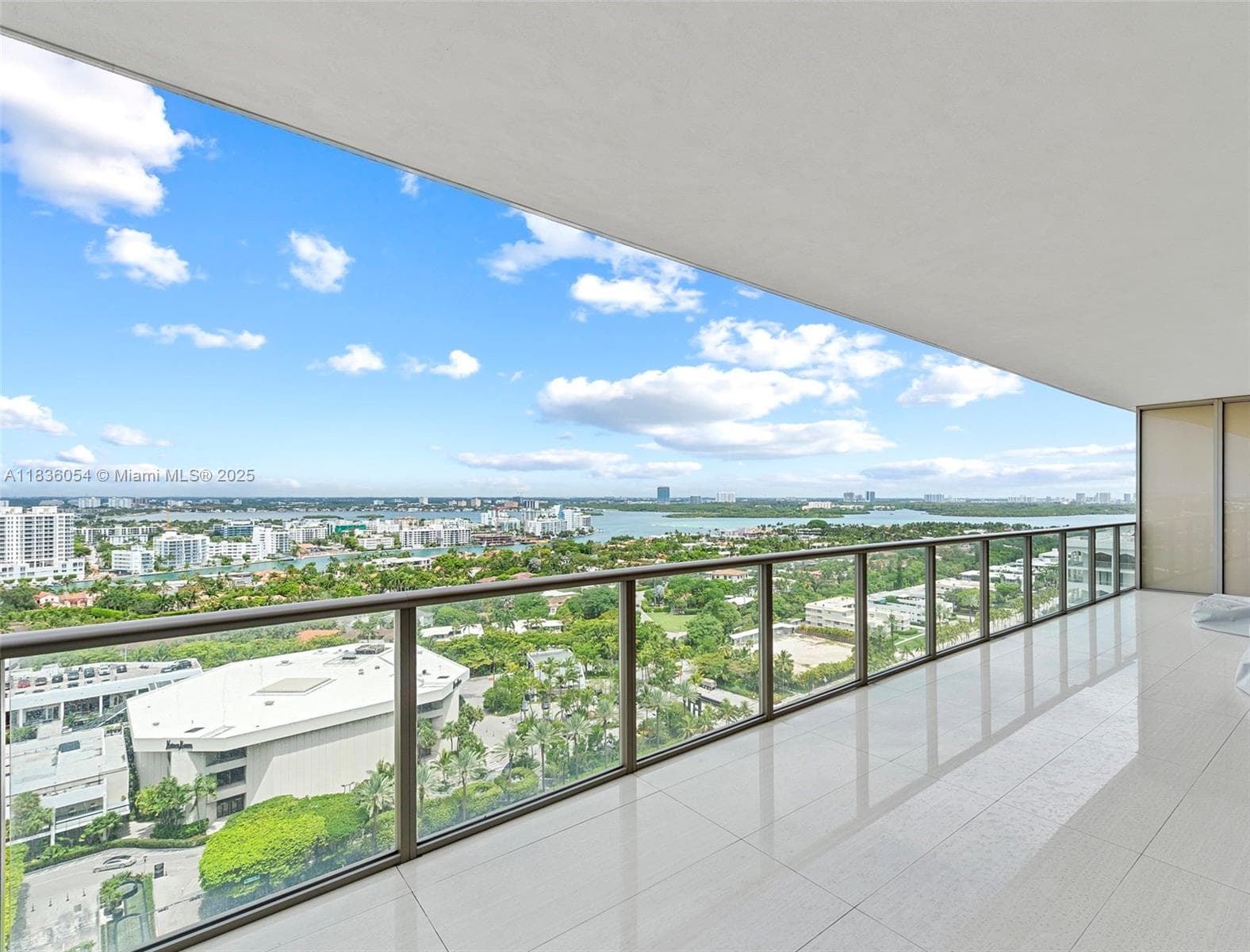 9705 Collins Ave # 1905N, Bal Harbour, FL 33154 — zdjęcie 2