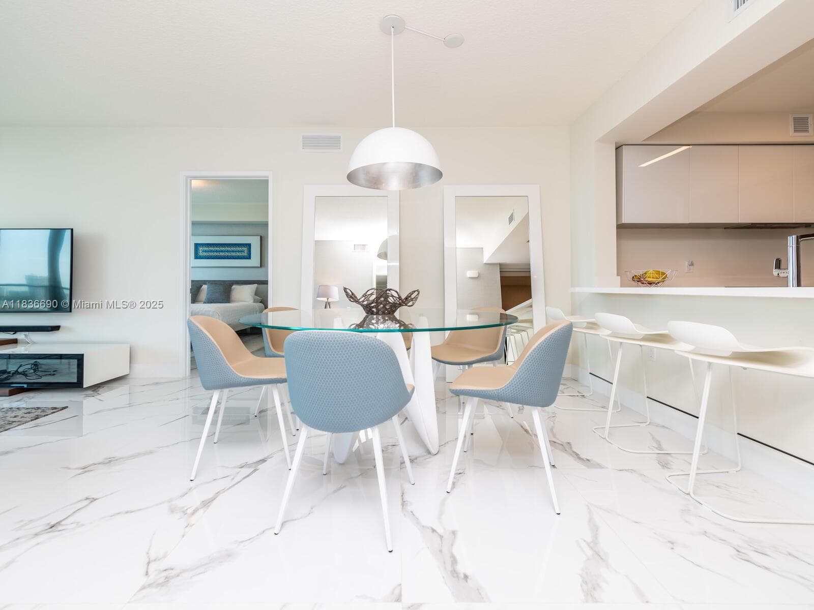 300 Sunny Isles Blvd # 5-1605, Sunny Isles Beach, FL 33160 — zdjęcie 4