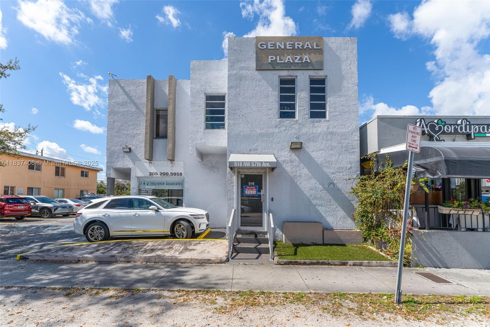 516 NW 57th Ave, Miami, FL 33126 — zdjęcie 2