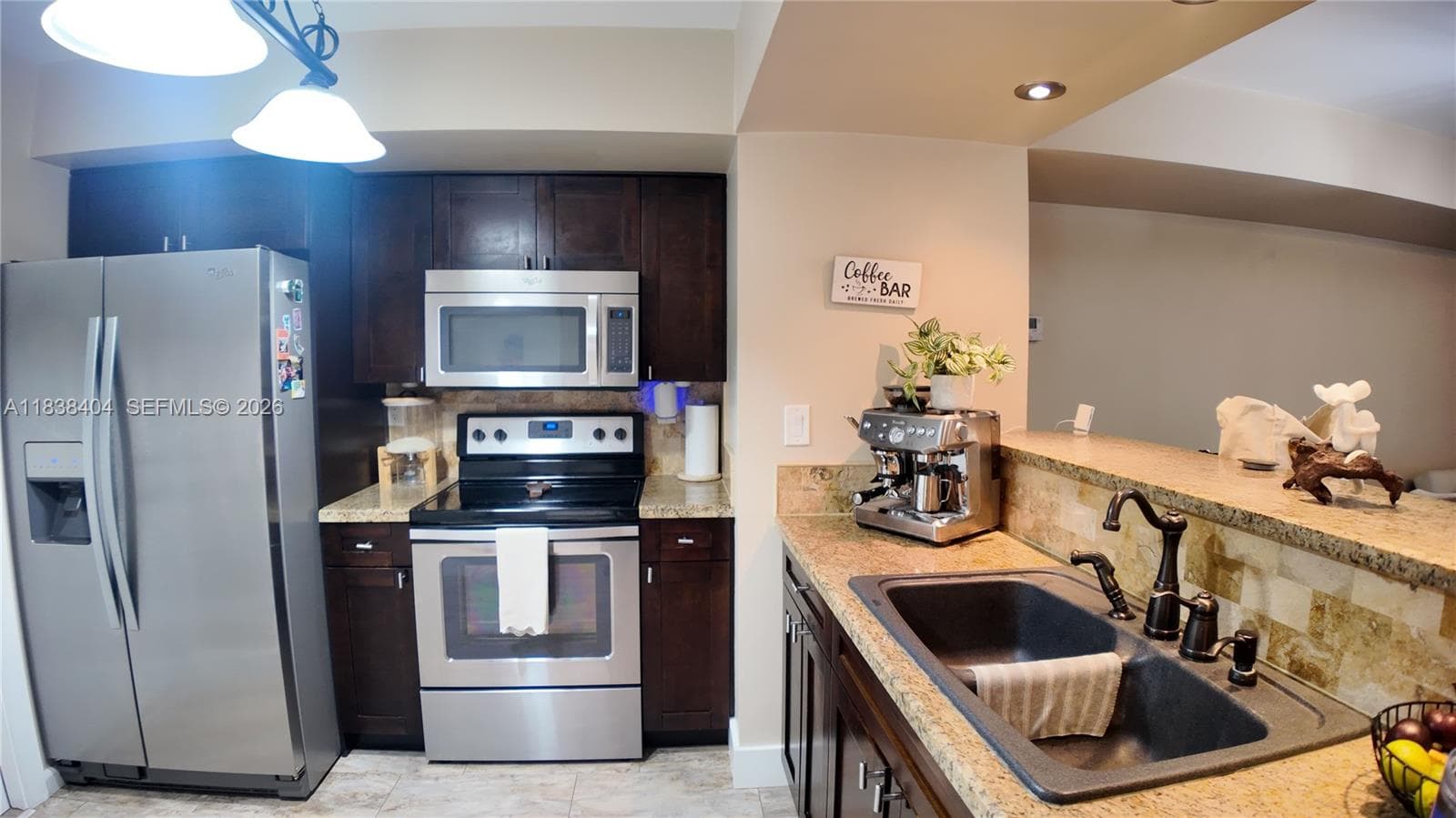 9715 NW 23rd Ct, Pembroke Pines, FL 33024 — zdjęcie 4