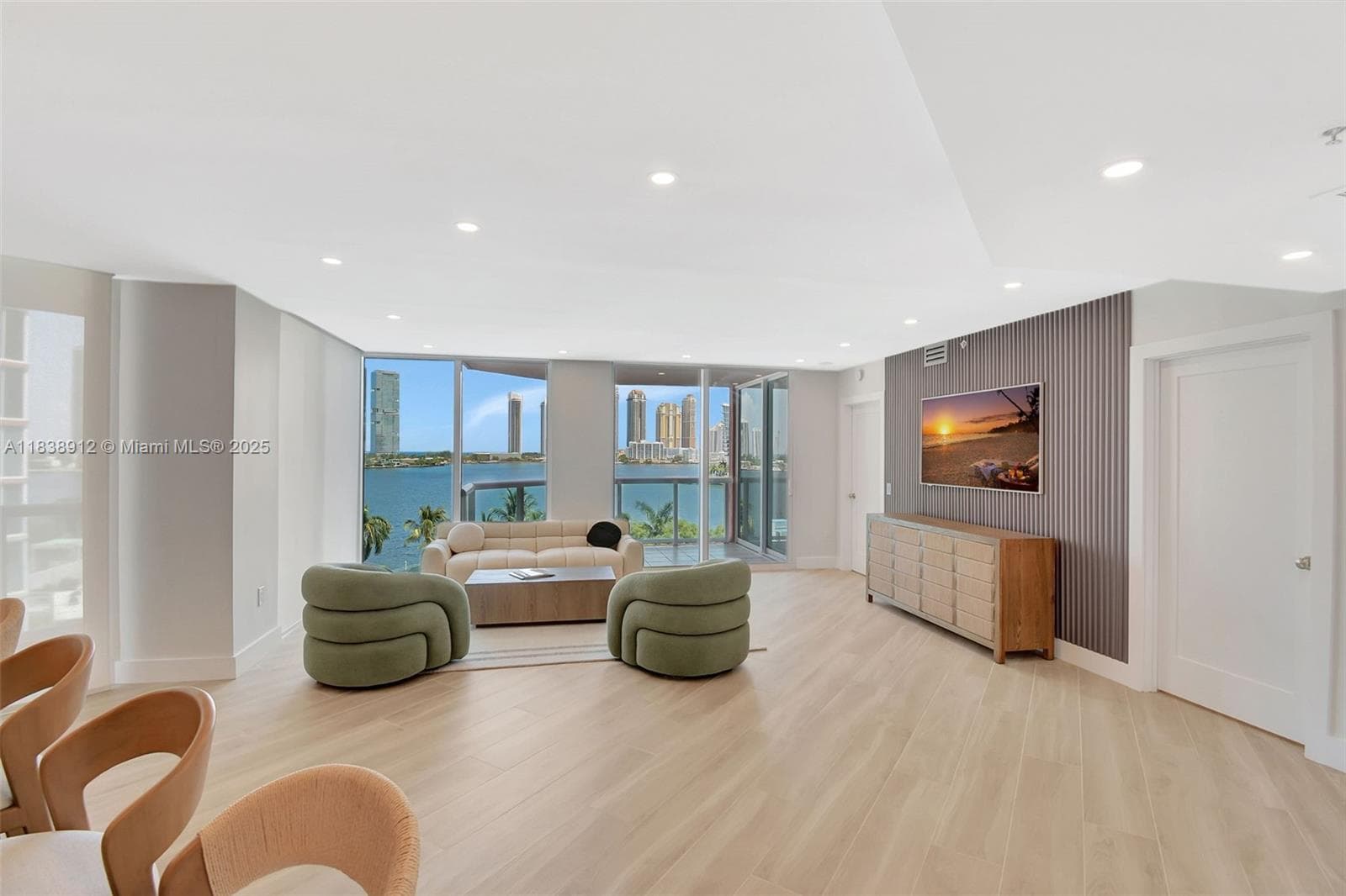 3370 Hidden Bay Dr # 812, Aventura, FL 33180 — zdjęcie 5