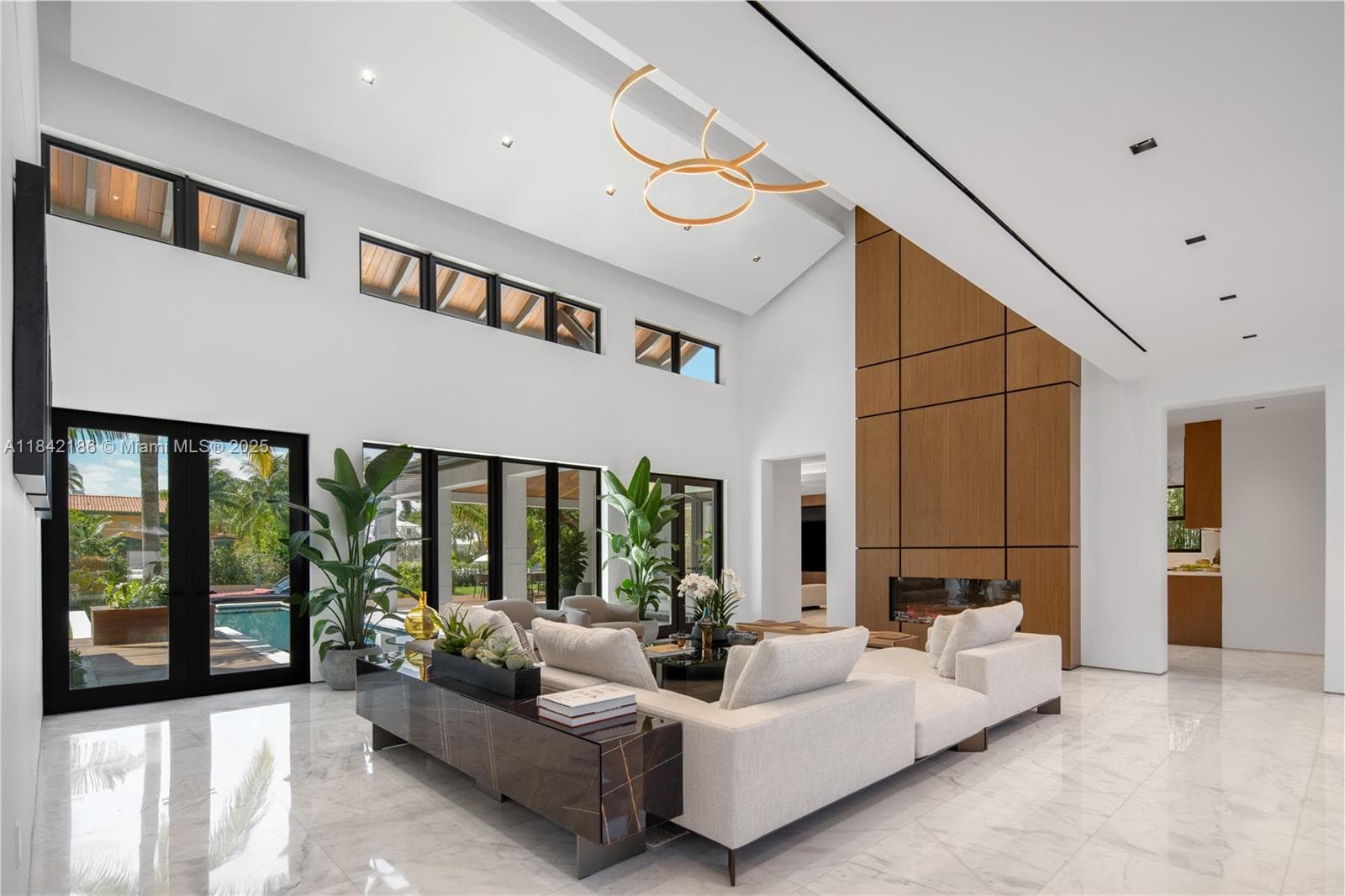 4241 Palm Ln, Miami, FL 33137 — zdjęcie 5