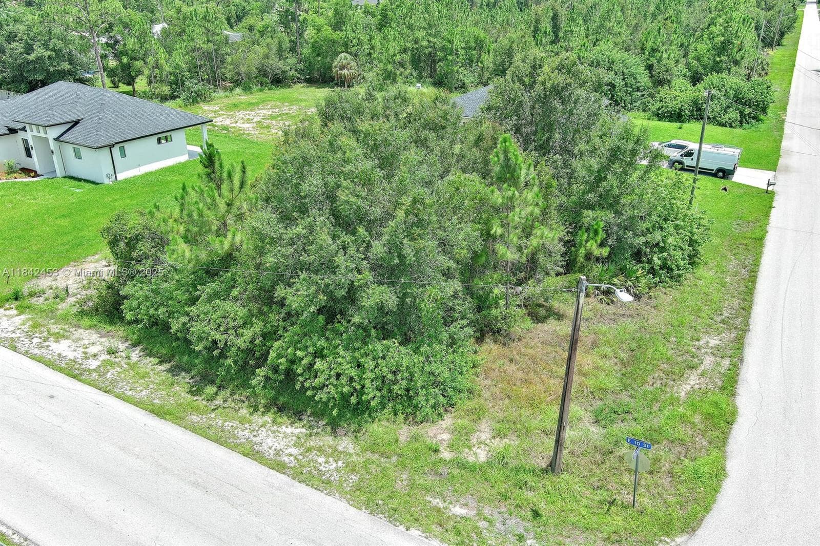 2500 E 10th St, Lehigh Acres, FL 33936 — zdjęcie 3