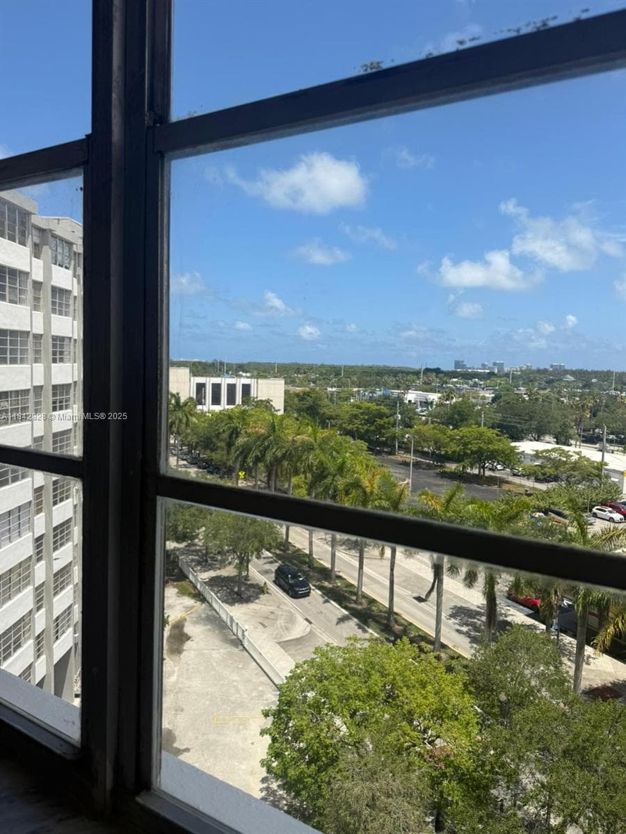 2025 NE 164th St # 818, North Miami Beach, FL 33162 — zdjęcie 4