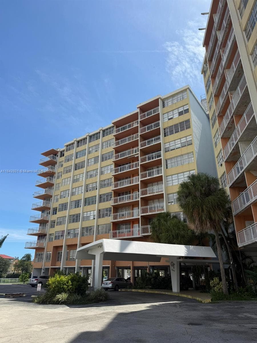 2025 NE 164th St # 606, North Miami Beach, FL 33162