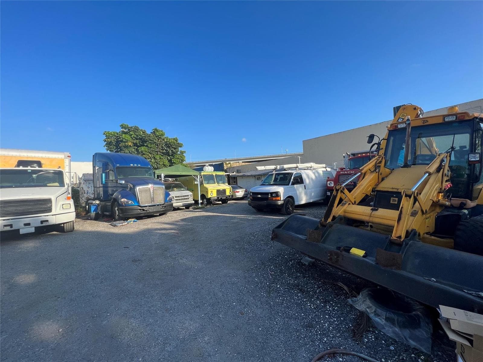 16951 NW 4th Avenue, North Miami Beach, FL 33169 — zdjęcie 2