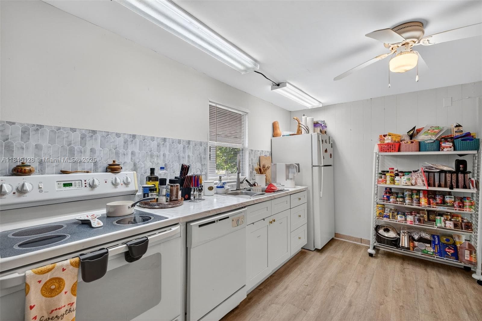 2430 SW 53rd St, Dania Beach, FL 33312 — zdjęcie 5