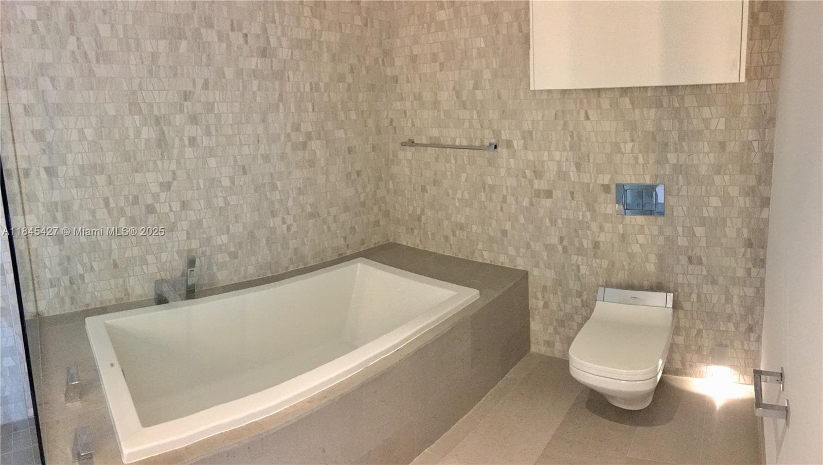 88 SW 7th St # 2305, Miami, FL 33130 — zdjęcie 4