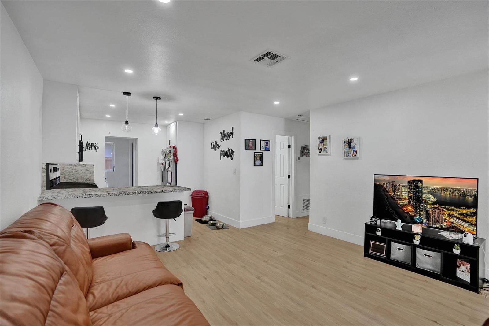209 NE 9th Street, Pompano Beach, FL 33060 — zdjęcie 3