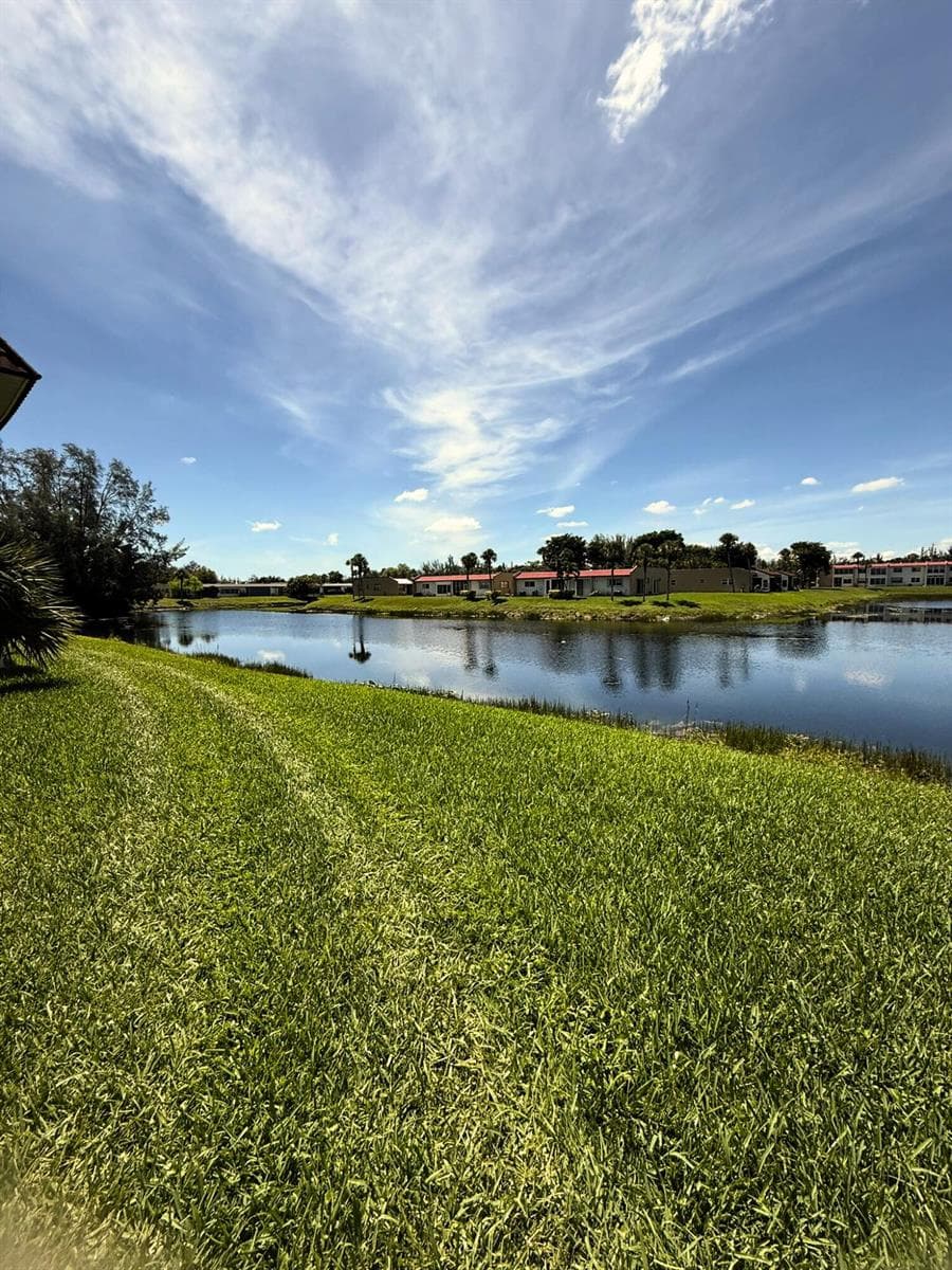 218 Lake Frances Drive, West Palm Beach, FL 33411 — zdjęcie 3