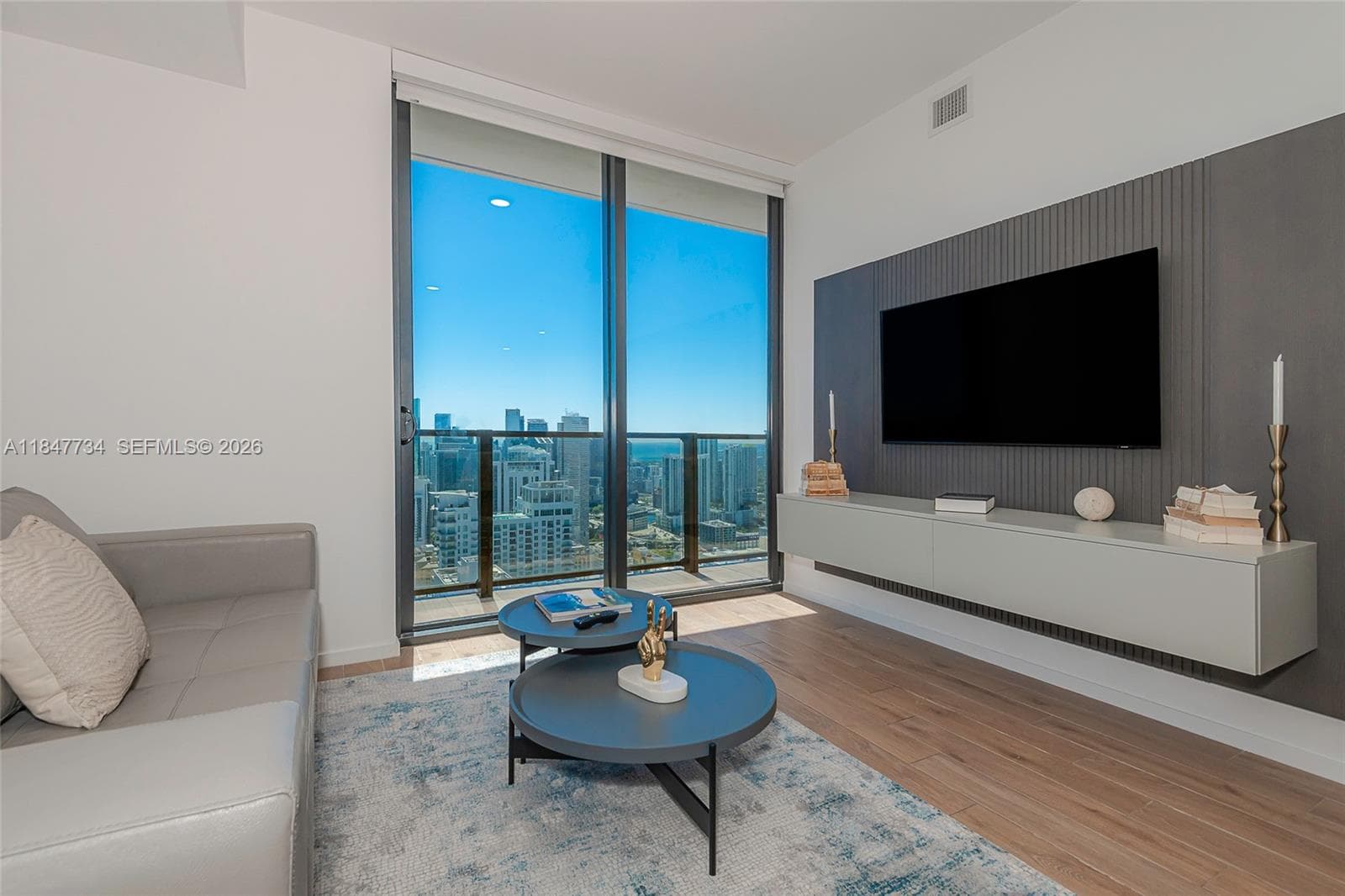 398 NE 5th St # 4417, Miami, FL 33132 — zdjęcie 2