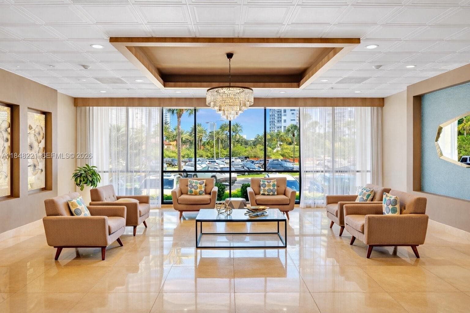 3701 N Country Club Dr # 204, Aventura, FL 33180