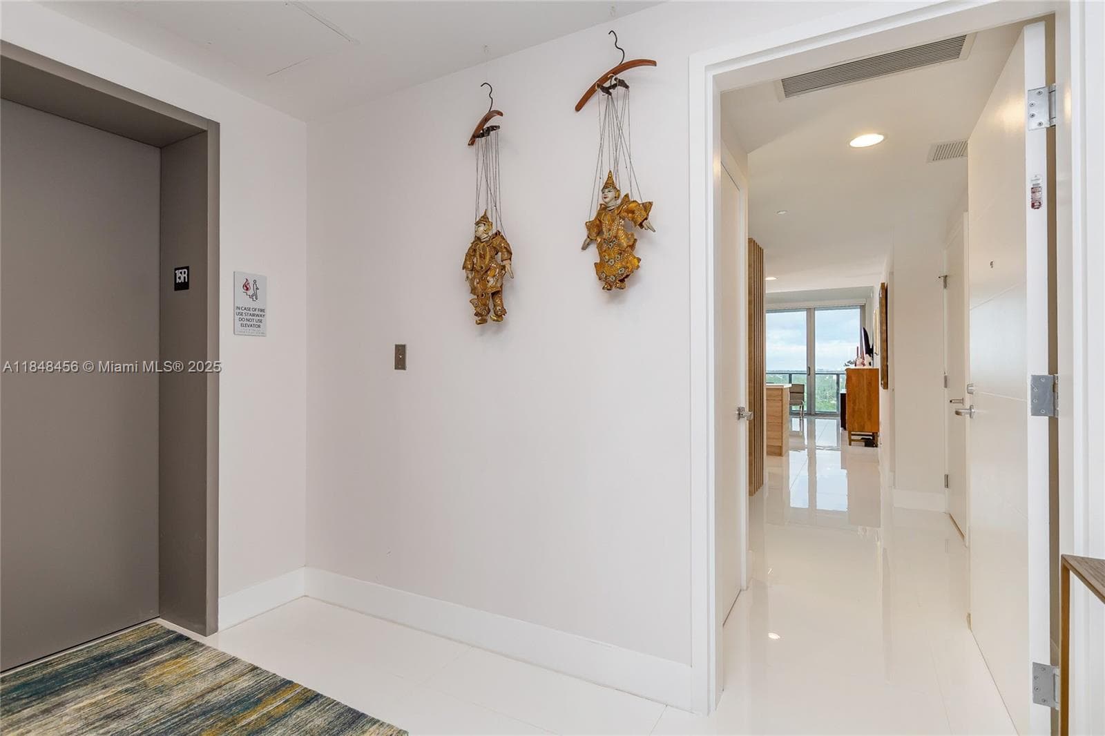 16385 Biscayne Blvd # 1503 +2Parking, North Miami Beach, FL 33160 — zdjęcie 4