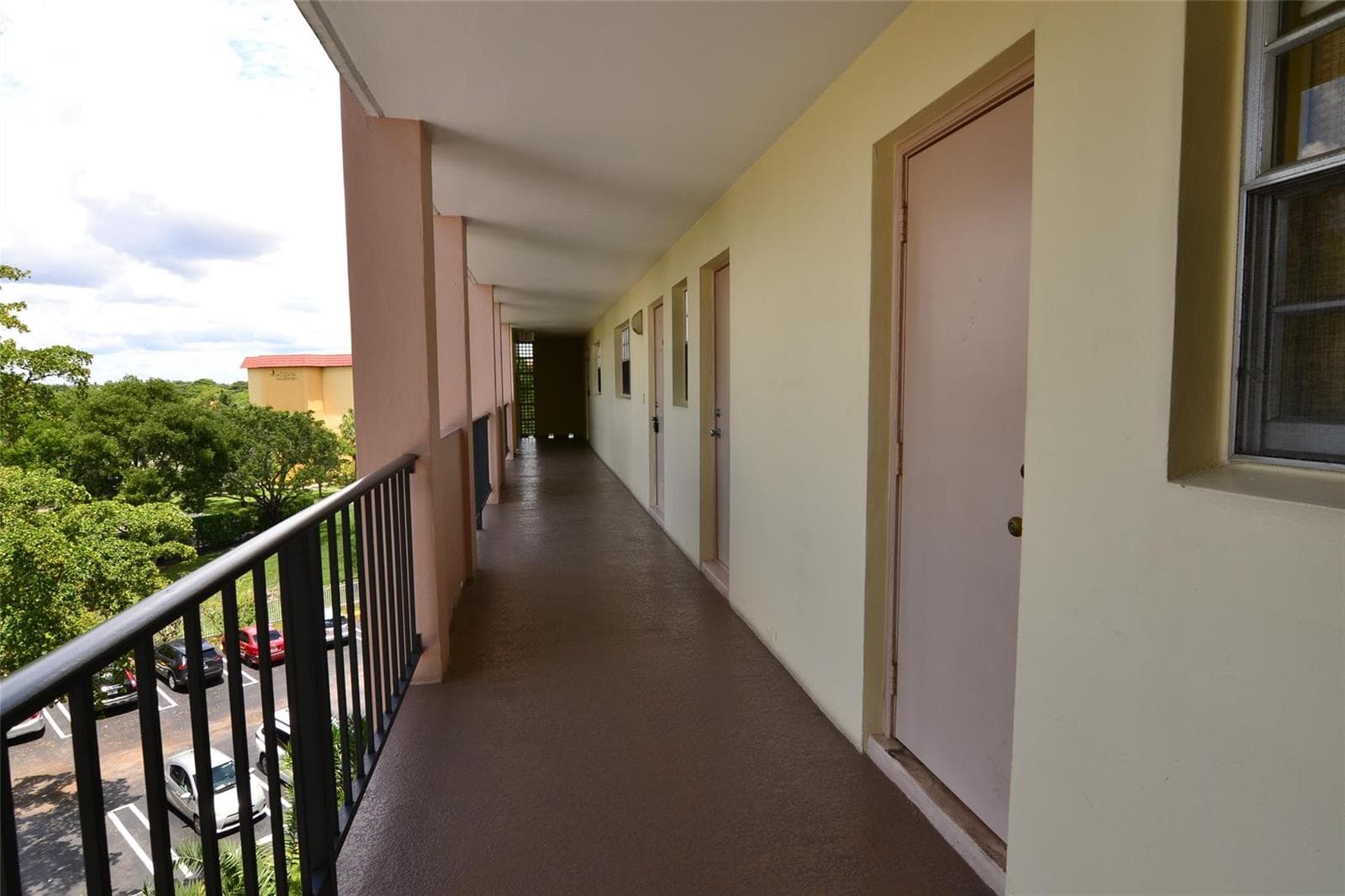 3575 Broken Woods Drive # 502, Coral Springs, FL 33065 — zdjęcie 5