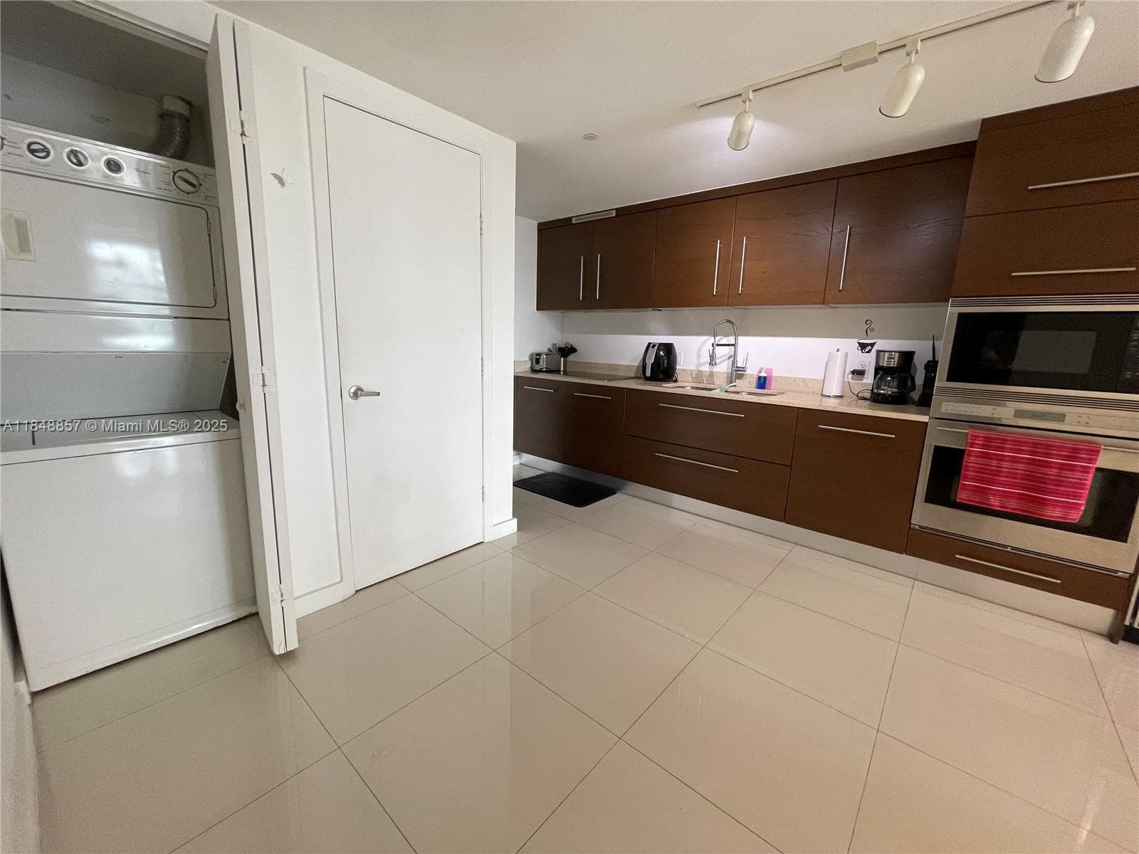 485 Brickell Ave # 3711, Miami, FL 33131 — zdjęcie 3