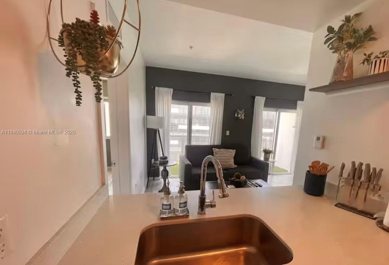 481 NE 29th St # 705, Miami, FL 33137 — zdjęcie 3