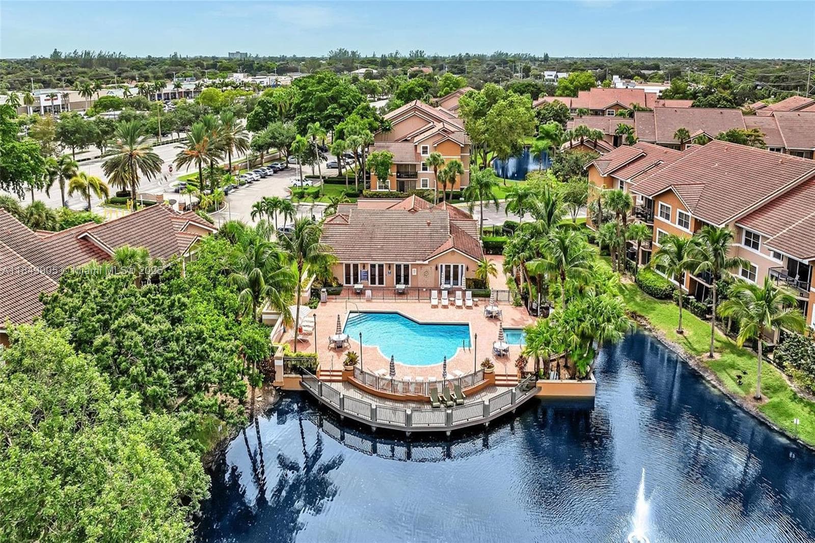 8721 Wiles Rd # 105, Coral Springs, FL 33067