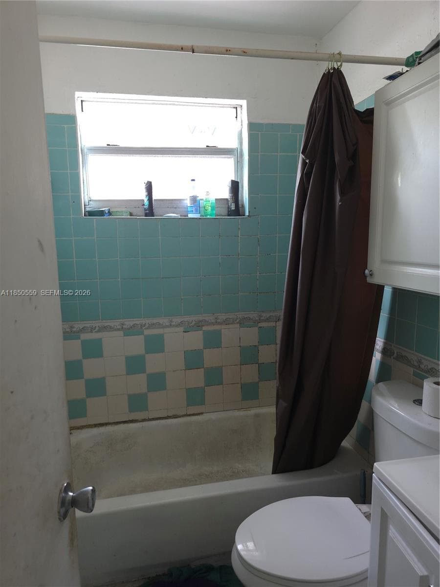 163 NW 18th Ct, Miami, FL 33125 — zdjęcie 4