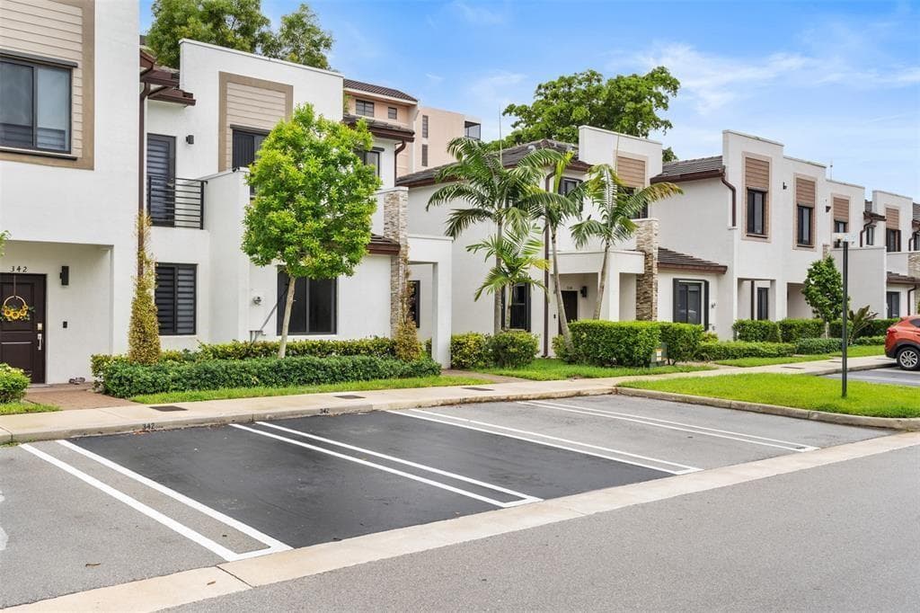 340 NE 208th Terrace # 340, Miami, FL 33179 — zdjęcie 2