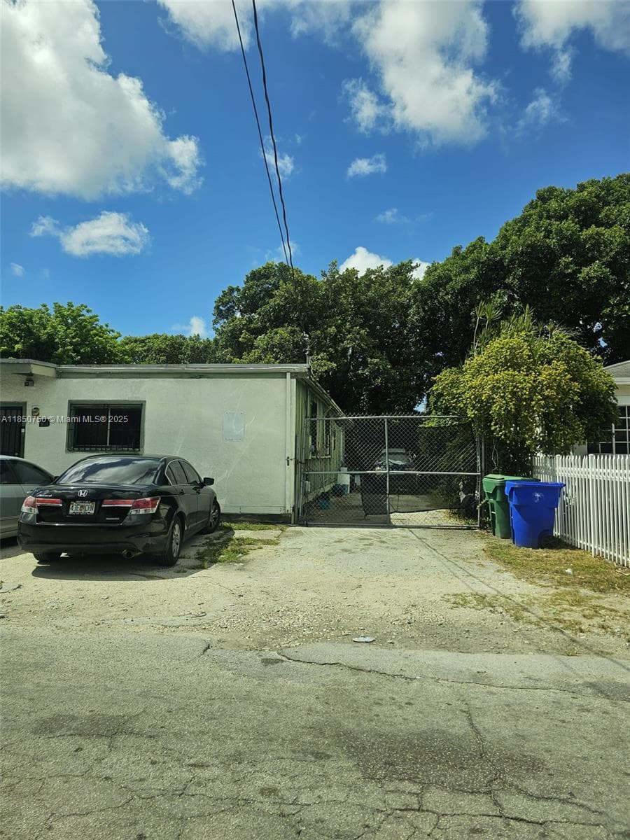 140 NE 83rd St, Miami, FL 33138 — zdjęcie 3