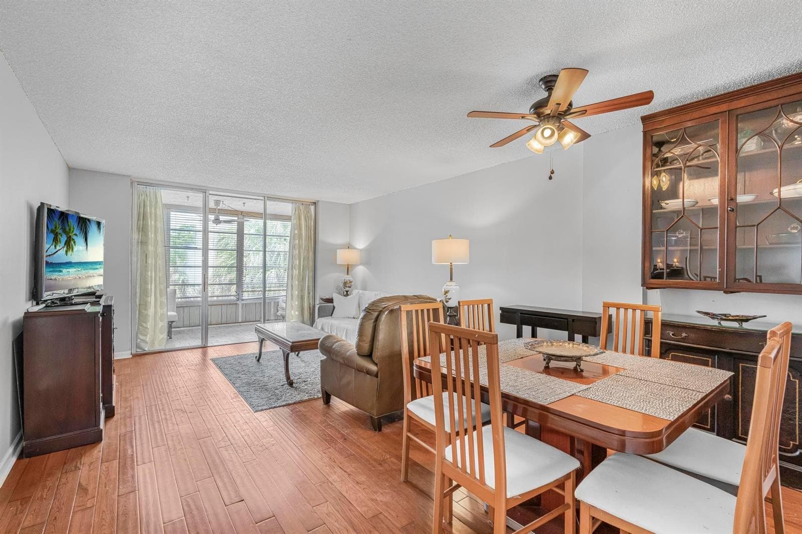 3000 NW 48th Terrace # 423, Lauderdale Lakes, FL 33313 — zdjęcie 2