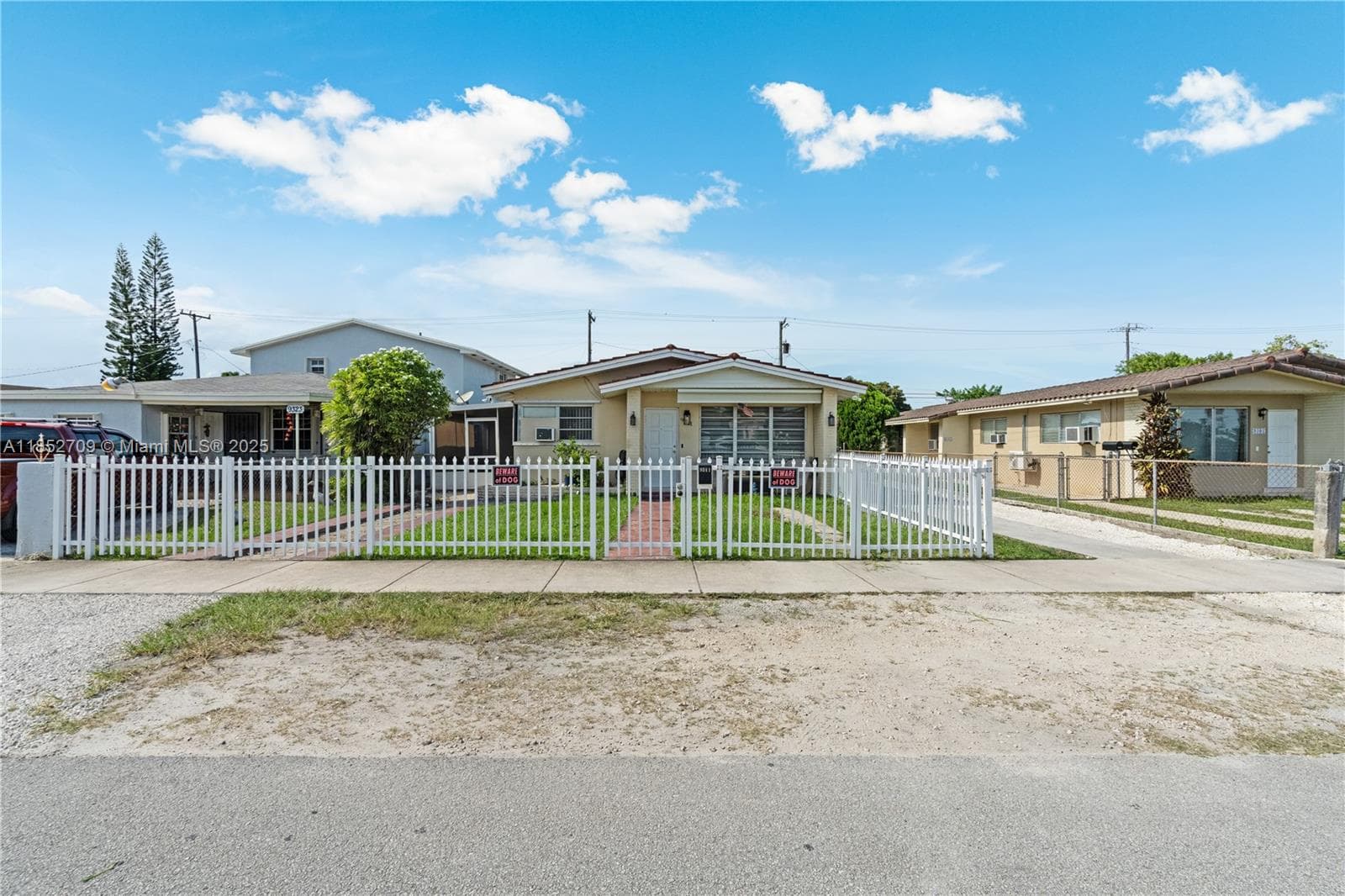 9311 SW 37th St, Miami, FL 33165 — zdjęcie 2