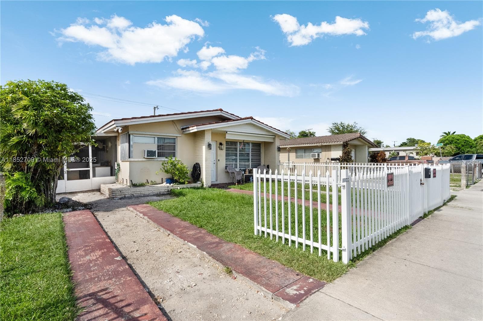 9311 SW 37th St, Miami, FL 33165 — zdjęcie 3