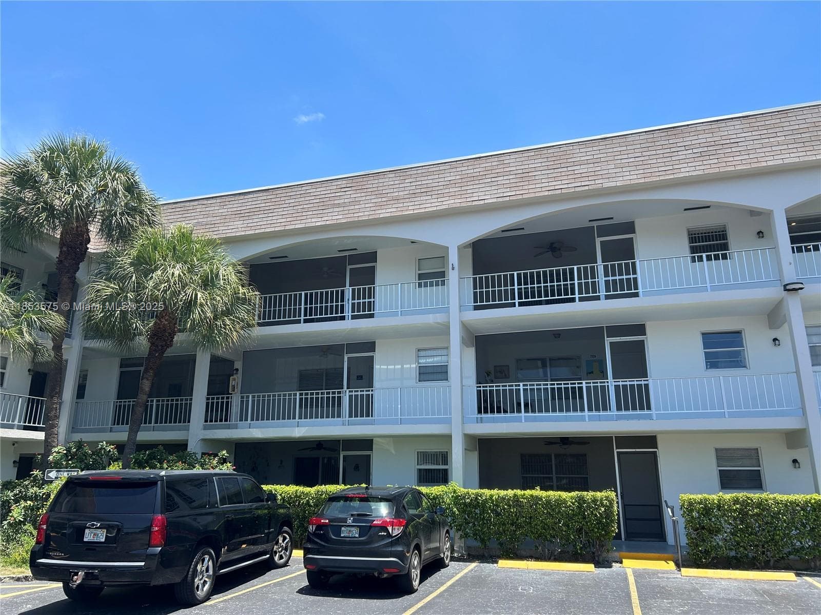 501 Blue Heron Dr # 110-A, Hallandale Beach, FL 33009