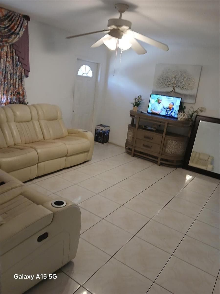 761 NE 43rd Court, Deerfield Beach, FL 33064 — zdjęcie 3