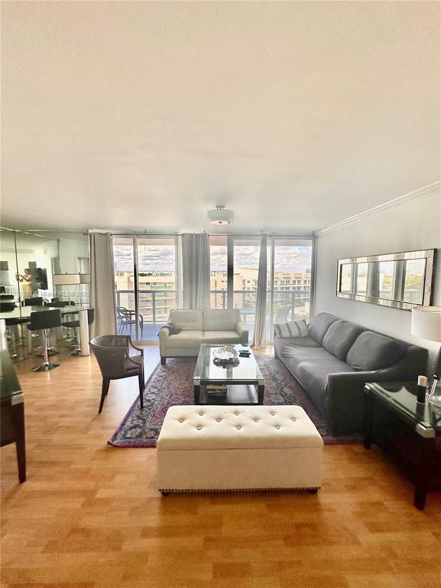 6301 Collins Ave # 806, Miami Beach, FL 33141 — zdjęcie 4