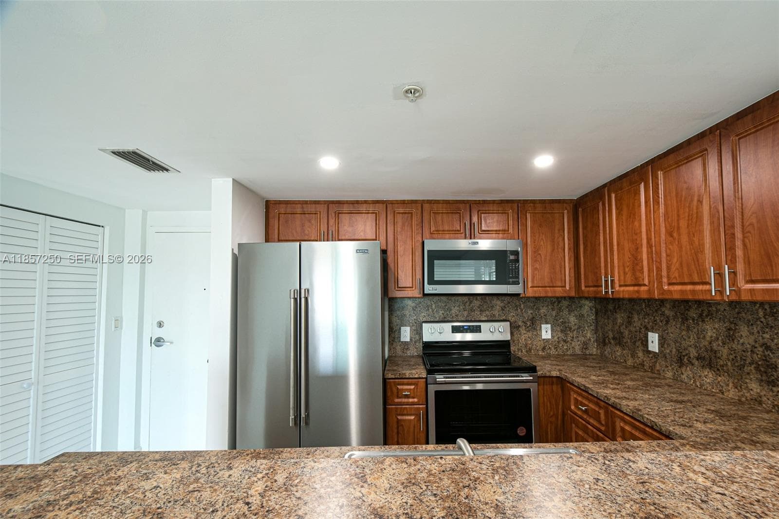 2740 SW 28th Ter # 603, Miami, FL 33133 — zdjęcie 5